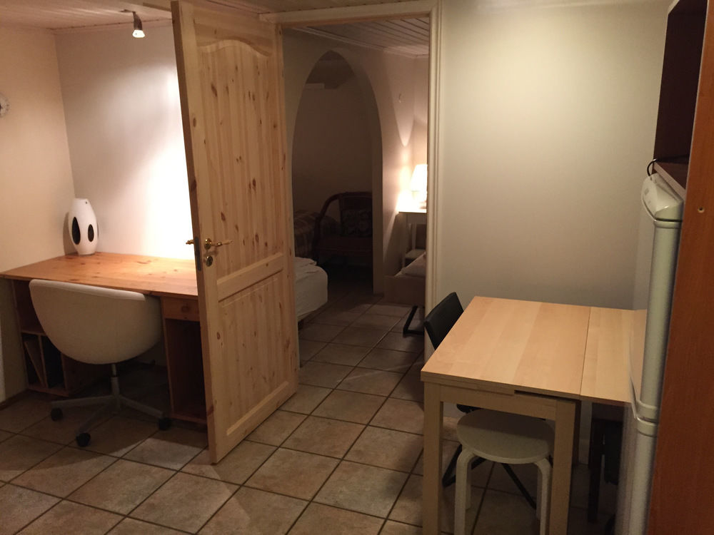 Grettir Guesthouse Рейкьявик Экстерьер фото