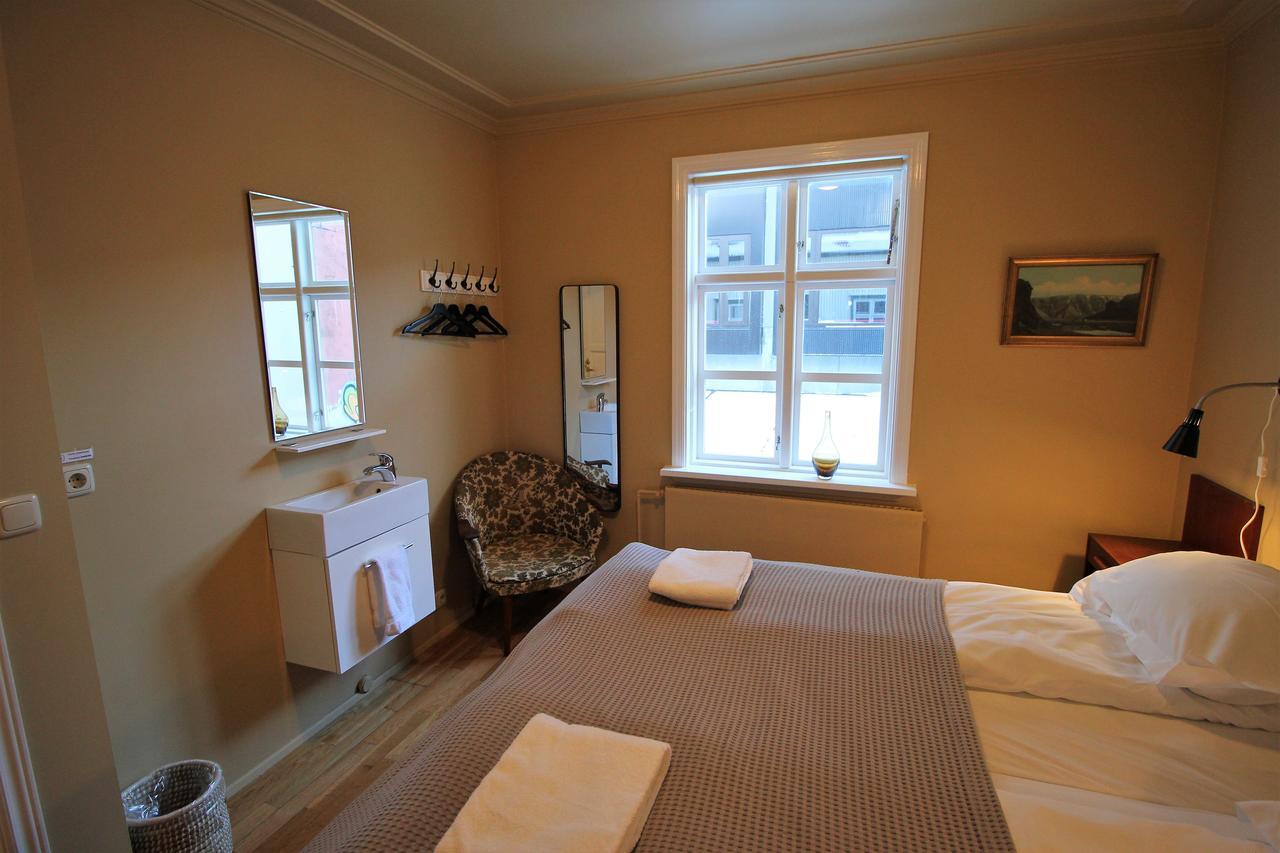 Grettir Guesthouse Рейкьявик Экстерьер фото