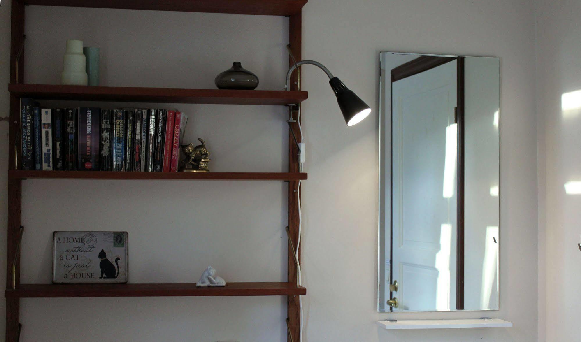 Grettir Guesthouse Рейкьявик Экстерьер фото